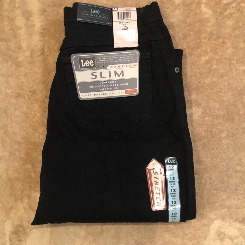 Lee Jeans women’s size 12 short, stretch slim